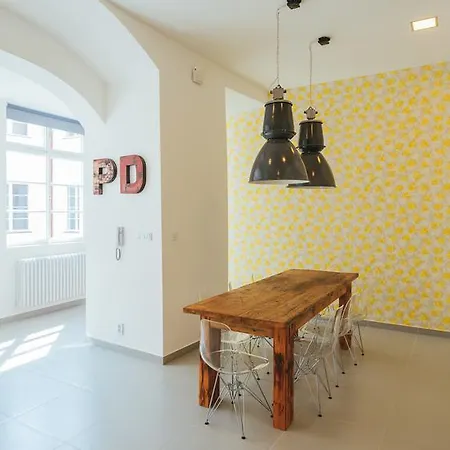Perfect Days Charles Bridge Apartment